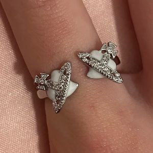 Vivianne Westwood White Heart Ring 💌